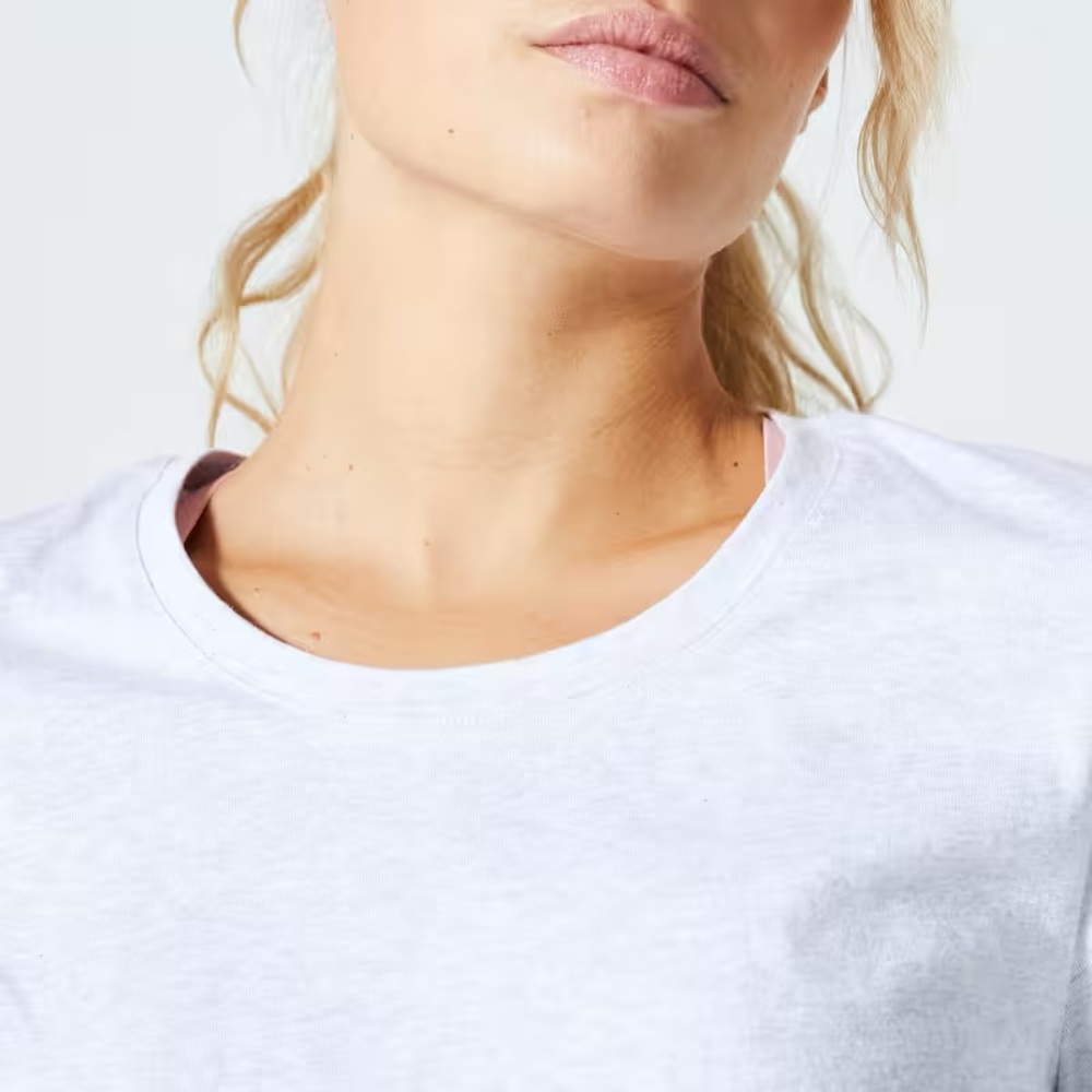 Comfy short-sleeve t-shirt for sport or casual wear